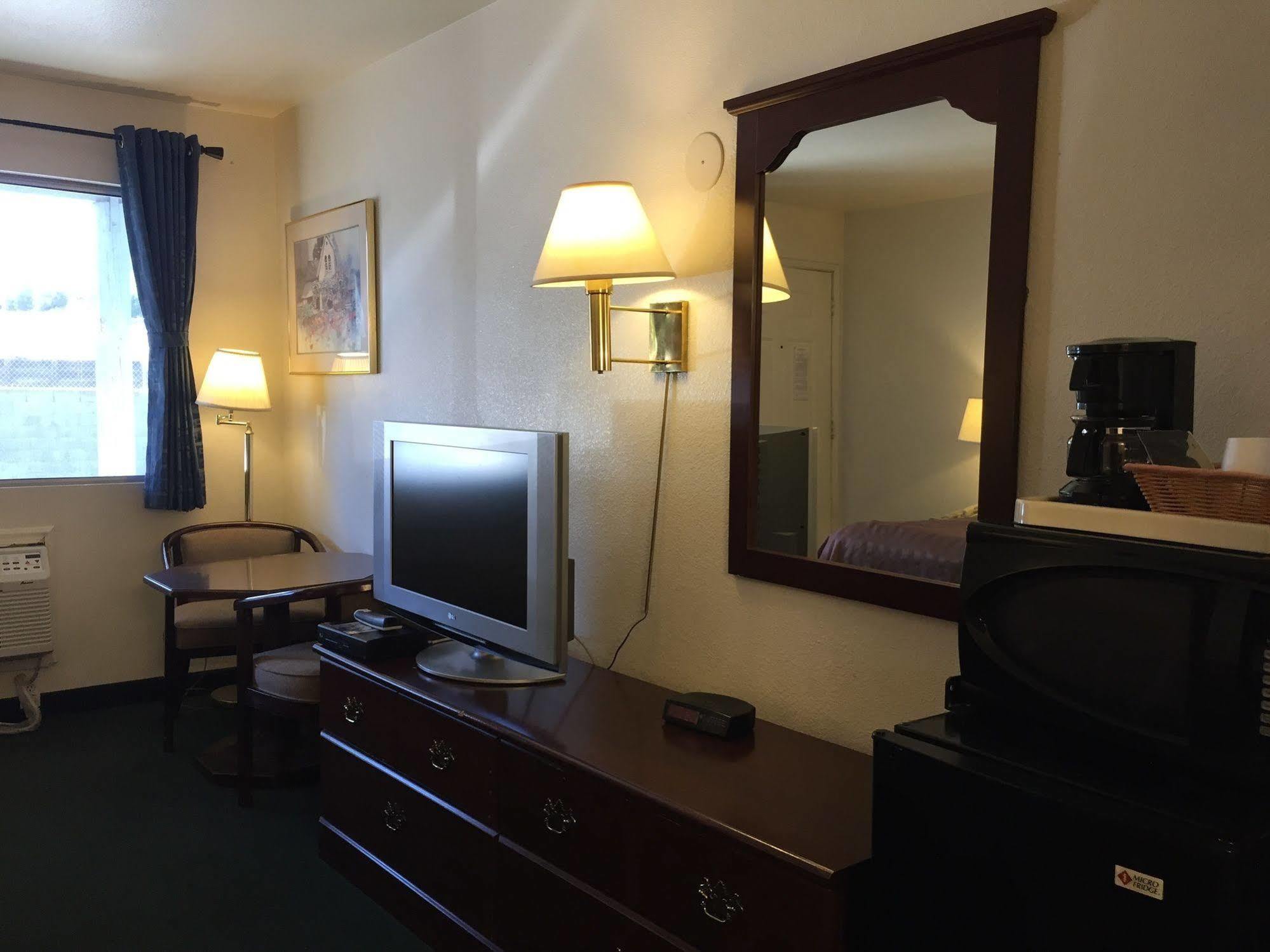 Travelodge By Wyndham Clearlake Buitenkant foto